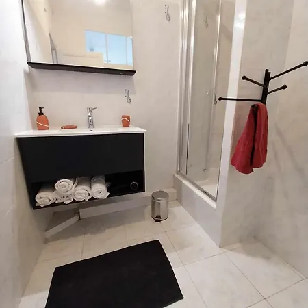 2 A 6min A Pied De La Promenade Des Et De La Appartement